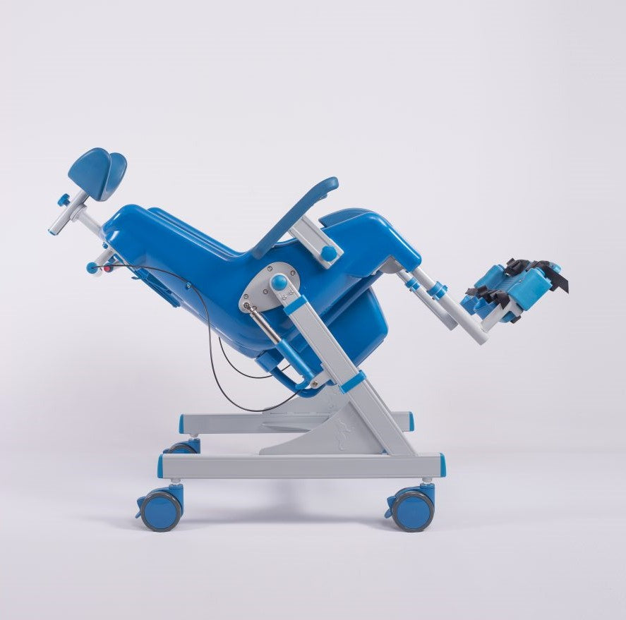 Seahorse commode and shower chair Caremed Alrick to hire