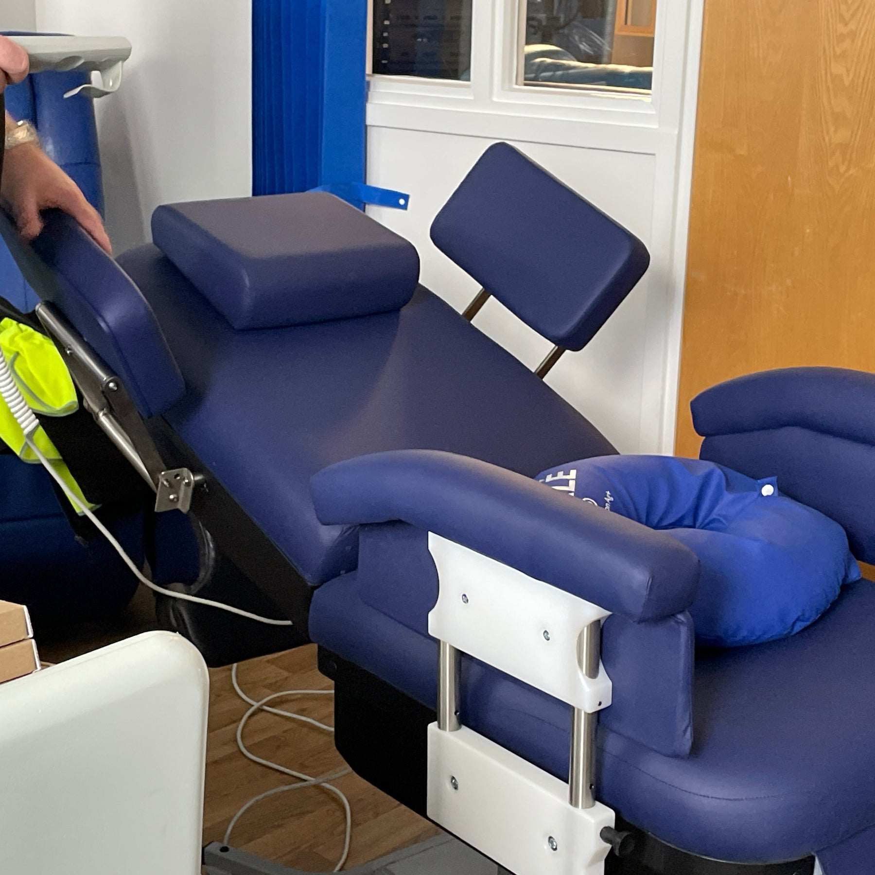 Procedure, surgical & therapy chair | Caremed Alrick | Multifunctional ...