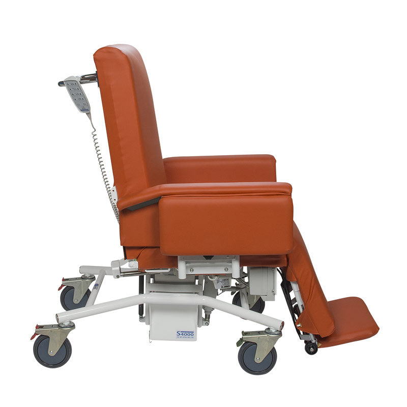 Sertain™ Electric Care Chair with procedure tray arms