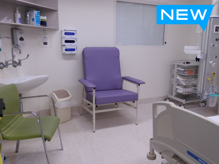 Extra large bariatric ward care chair to rent (SWL 350kg)